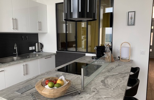 Parame Apartamento | NUEVO! Magnífica vista al mar ... Excelente apartamento (3 ***) pies renovados en el agua