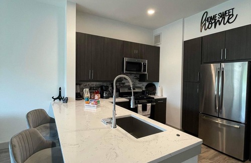 Washington Ave./ Memorial Park Apartamento | New! Master Suite w/ Skyline Views - Art Dist