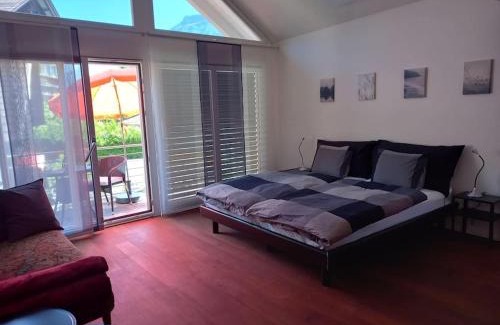 Matten bei Interlaken Apartamento | NEW. Matten Central Family Suite, sleeps 4