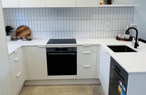 Merivale Casa | New Merivale townhouse, centrally located by Hagley Park and City.