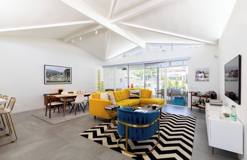 Indian Canyon Condominio | NEW! Mid-Century Canyon View Estates! 30-day Minimum