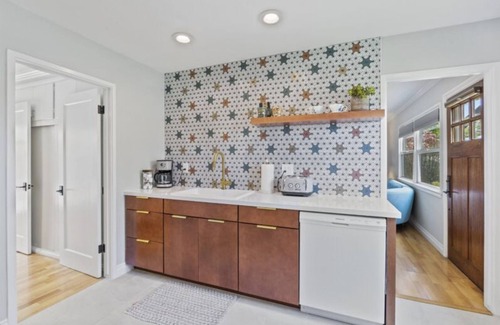 Ventura Casa | New Midcentury in the heart of Ventura-5 min bike ride to beach or downtown