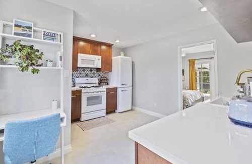 Ventura Casa | New Midcentury in the heart of Ventura-5 min bike ride to beach or downtown