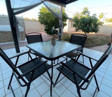 Gardendale Apartamento | New Midtown Studio with Full Kitchen (Unit C)