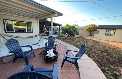 Gardendale Apartamento | New Midtown Studio with Full Kitchen (Unit C)