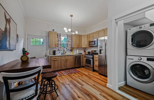 Tobin Hill Casa | NEW! Minutes to The Pearl & Downtown - Historic SA Charm