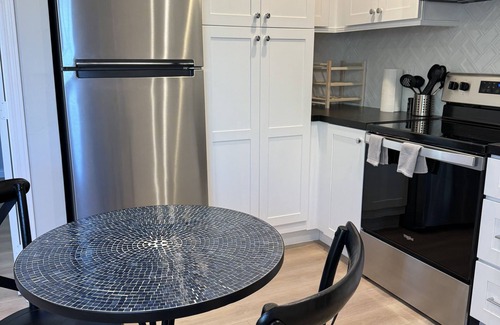 Talmadge Apartamento | New Modern 1 Bedroom Casita in Unique Kensington