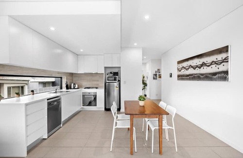 Homebush Apartamento | New Modern 2BR 2baths Apt in Homebush Sleeps 6