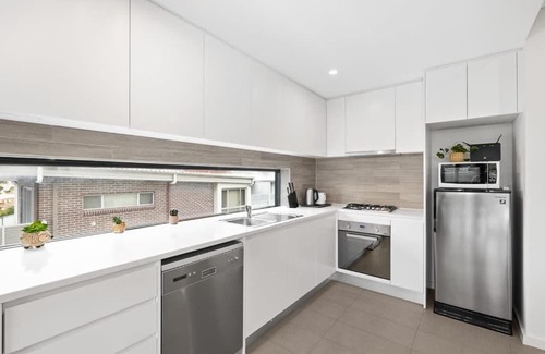 Homebush Apartamento | New Modern 2BR 2baths Apt in Homebush Sleeps 6