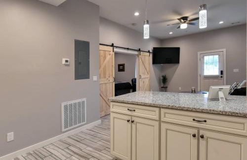 Maryville Apartamento | New modern and chic and upscale apartment