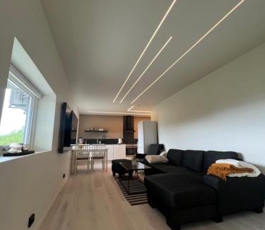Finnsnes Apartamento | New Modern Apartment in Senja