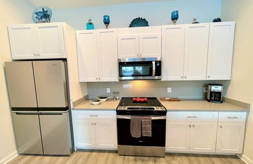 North Carolina Coast Casa | New & Modern Beach Home with Golf Cart!