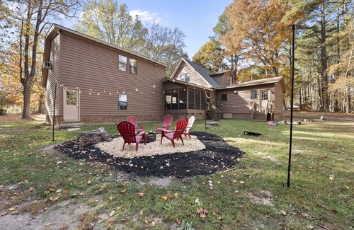 Apex Casa | NEW - Modern Cabin Oasis - 2 Acre Retreat!