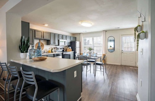 Columbia Apartamento | New! Modern Comfort w/Pool & Clubhouse