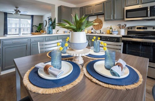 Columbia Apartamento | New! Modern Comfort w/Pool & Clubhouse