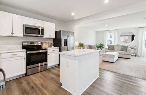 Berea Casa | NEW! Modern DownTown Retreat Near Swamp Rabbit Trail