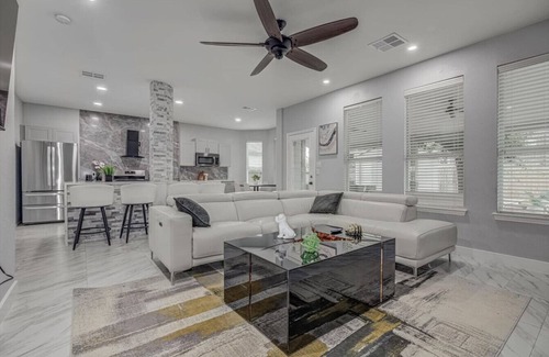 George Bush Park/Eldridge Casa | *NEW* Modern Getaway - Houston