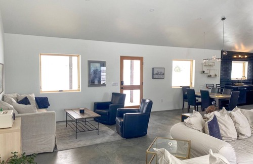 Arroyo Seco Casa | New Modern Home Near Taos Ski Valley