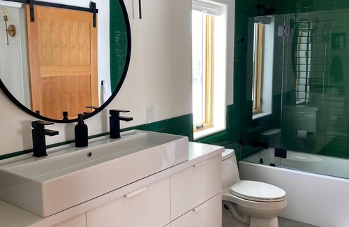 Arroyo Seco Casa | New Modern Home Near Taos Ski Valley