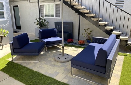 Coronado Condominio | NEW Modern Island Getaway, sleeps 6, Dog Friendly!