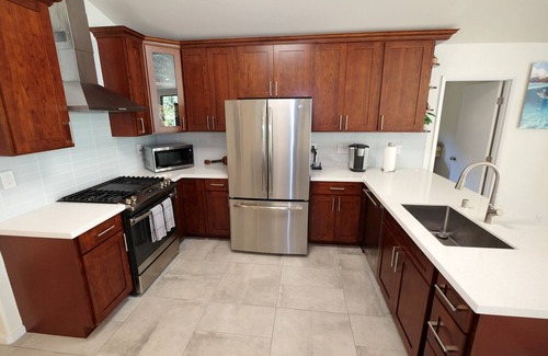 Hawaii Kai Casa | NUEVO y moderno puerto deportivo en Hawaii Kai
