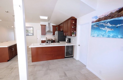 Hawaii Kai Casa | NUEVO y moderno puerto deportivo en Hawaii Kai