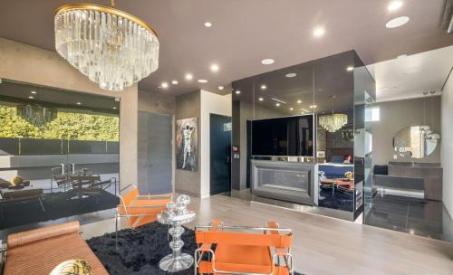Melrose Casa | NEW Modern Oasis off Melrose - Rooftop - Pool