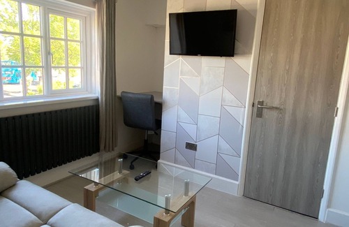 Oxford Apartamento | New Modern Refurbished Luxe Apartment + Free Parking