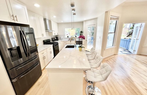 Inner Sunset Casa | New Modern Spacious 4bdr Home by Golden Gate Park