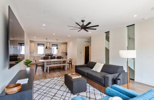 Iowa City Casa | New Modern Townhome with Rooftop Patio townhouse