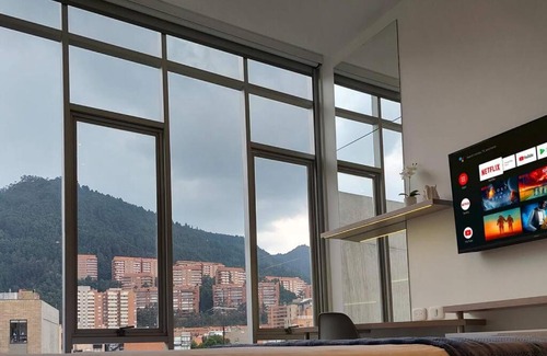 Usaquen Apartamento | New modern & warm suite overlooking the mountains