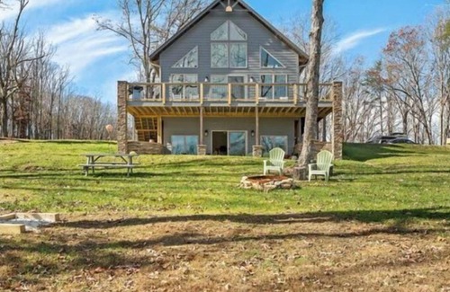 Soddy-Daisy Casa | New Mountain Retreat w/outdoor activities including rock climbing and hiking