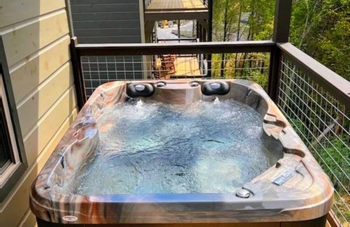 Sevierville Cabina | New mountain view cabin! Tucked away yet short drive to attractions