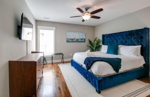 Nashville Apartamento | New Nashville Condo with 2 King beds walk to bars