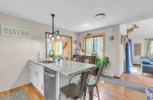 Pocono Lake Cabaña | NEW! Nirvana At Arrowhead (3-Bedroom Cottage) with Pool