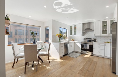 North of the Panhandle Casa | New NoPa Delight, Sunny, Garage Parking, Close to UCSF, Parks, 3 bed, 3 bath