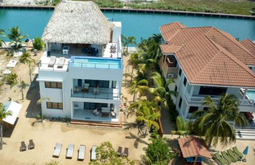 Placencia Villa | NEW Oceanfront 5 Bedroom Private Island Villa