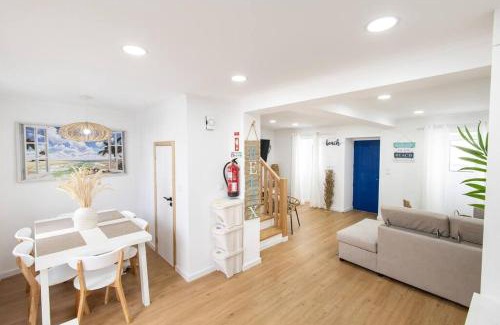 Lagoa Casa | NEW! Oceanfront Home with HotTub, Lagoa Sao Miguel Azores