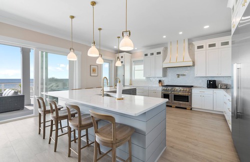 Ocean Isle Beach Casa | New Oceanfront Luxury Home - Groups and Events welcome
