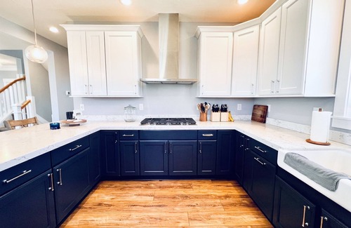 Ocean Hill Casa | New/Oceanside/Pool/Hot Tub/Tiki Bar/7minwalk2Beach