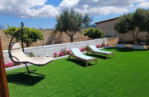Anavyssos Casa | New Olivka House