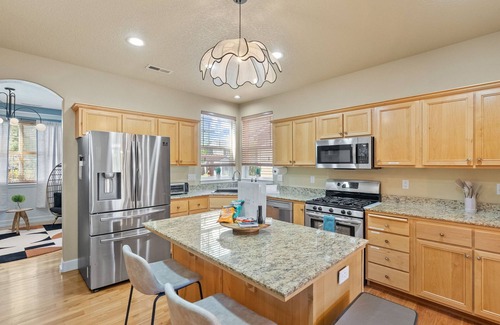Old Farm District Casa | New on VRBO! Top-Rated Bend Getaway – Family Fun, Adventure & Comfort!