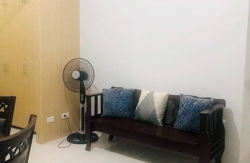 Santo Cristo Apartamento | New One Bedroom Big Condo with Balcony In the Center of The City