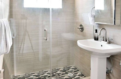 The Roads Condominio | ✨New one Bedroom w/day room plus free parking
