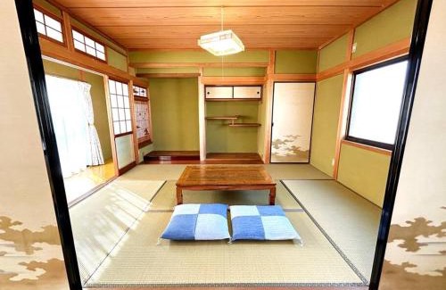 Fukuchiyama Casa | New Open ! 田舎の一棟貸 お庭でBBQやプール遊びができる貸切の宿 3ぴーす
