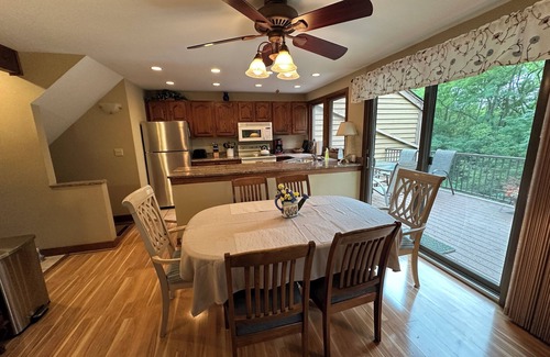 The Galena Territory Casa | New Owners- 3 BR 3 BA Getaway - Galena Territory & Owners' Club Privileges