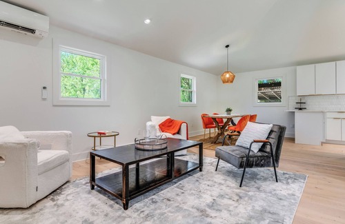 New Paltz Casa | New Paltz Modern Zen Cabin