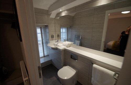 Carmarthen Hotel | New Park Hotel
