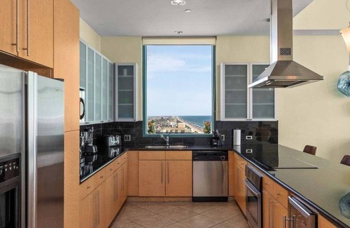 South Padre Island Condominio | NEW! Penthouse Jr * Unrivaled Luxury * Insane Views