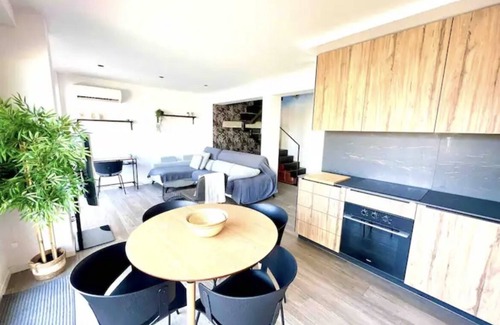 El Cabanyal Apartamento | NEW Penthouse at Beach/Cabañal/2 beds/3 baths.nJust 5 minutes from the beach.